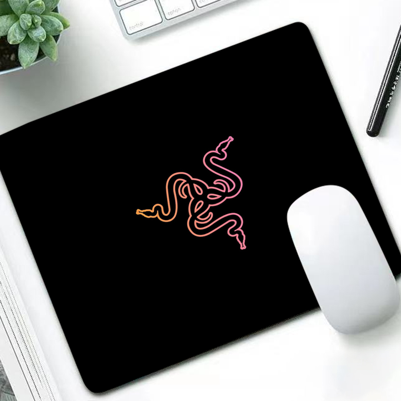 Razer Luxury Mouse Pad Anime G - Esports Gaming Mouse ulasan dan harga